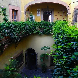 https://lele-panchito-y-lavanda-juntos-en-el-centro.hotels-in-queretaro.com